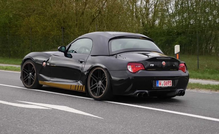 Manhart le pone a un BMW Z4 el V10 de un M5