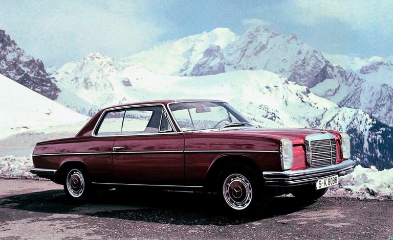 ¿Con cuál te quedas? 50 años de coupés y cabrios de la Clase E de Mercedes