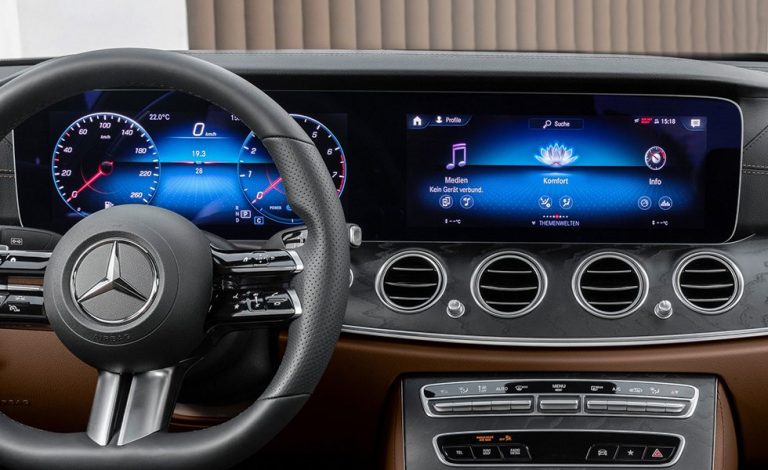 Mercedes deja ver el cuadro de mandos de los nuevos Clase E Coupé y Cabrio