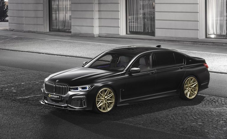 BMW M760Li. De lujoso a ostentoso