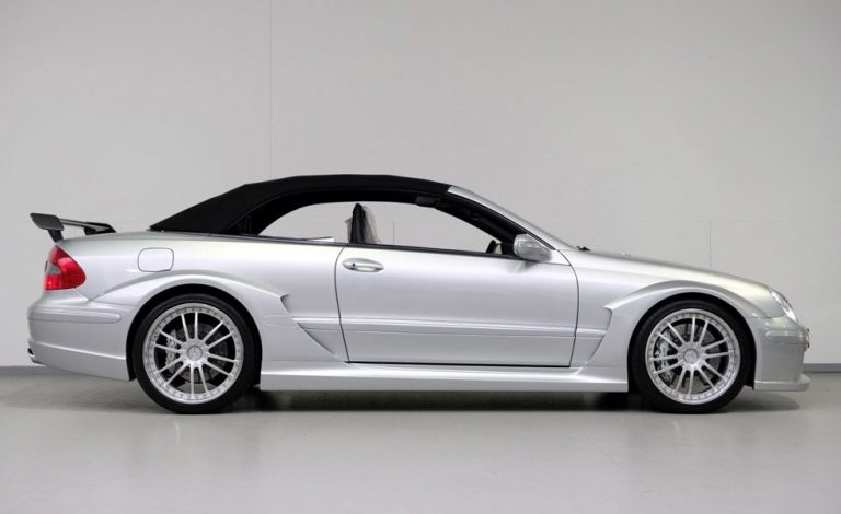 Mercedes-Benz CLK DTM AMG Cabrio. Esta exclusiva criatura está a la venta