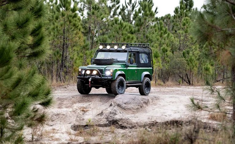 Land Rover Defender 90. East Coast Defender y su larga colección