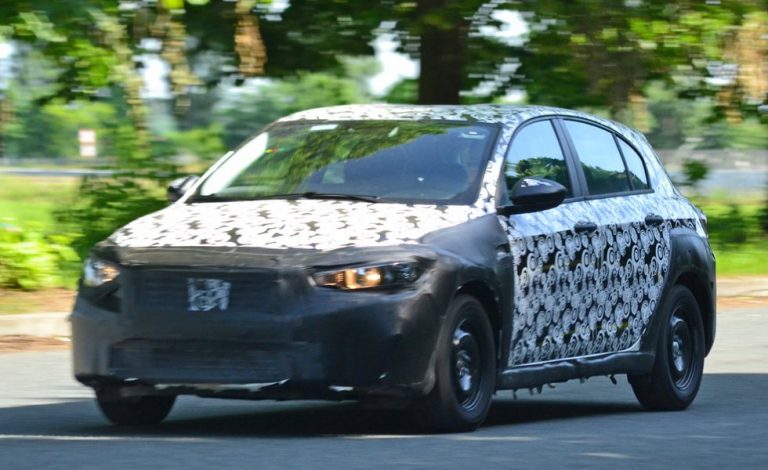 Fiat Tipo 2020. Estrenará versión crossover