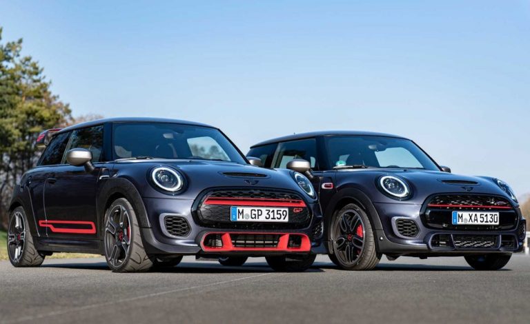 Mini John Cooper Works GP parece. Mini John Cooper Works es