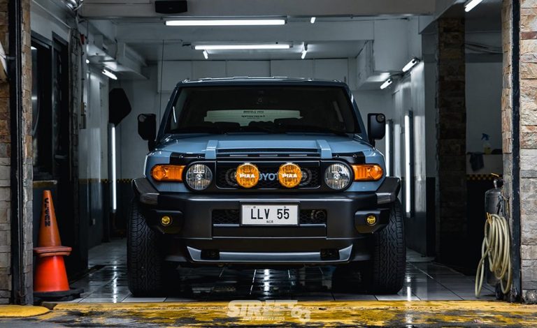 Toyota FJ Cruiser. Este está hecho para el asfalto