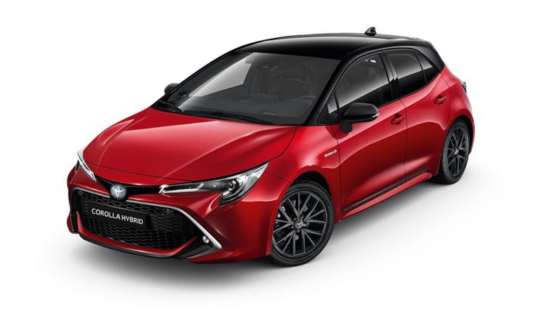 Toyota Custom. Ofrece toda clase de accesorios para la nueva familia Corolla
