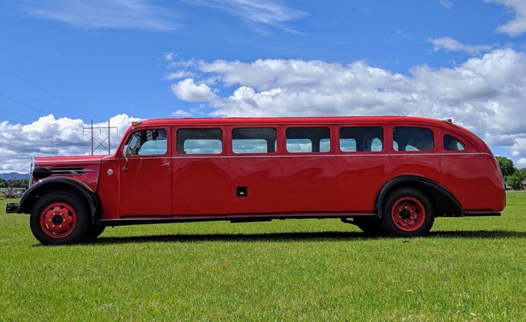 Este autobús turístico de 1937 luce como nuevo
