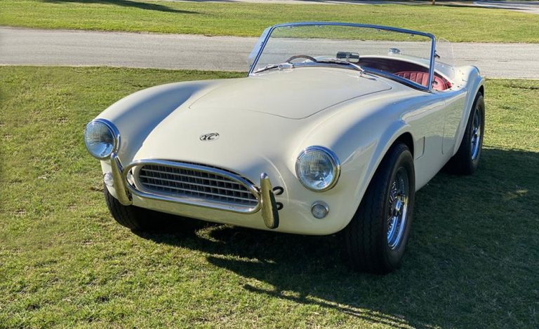 El AC Cobra renace como una edición limitada