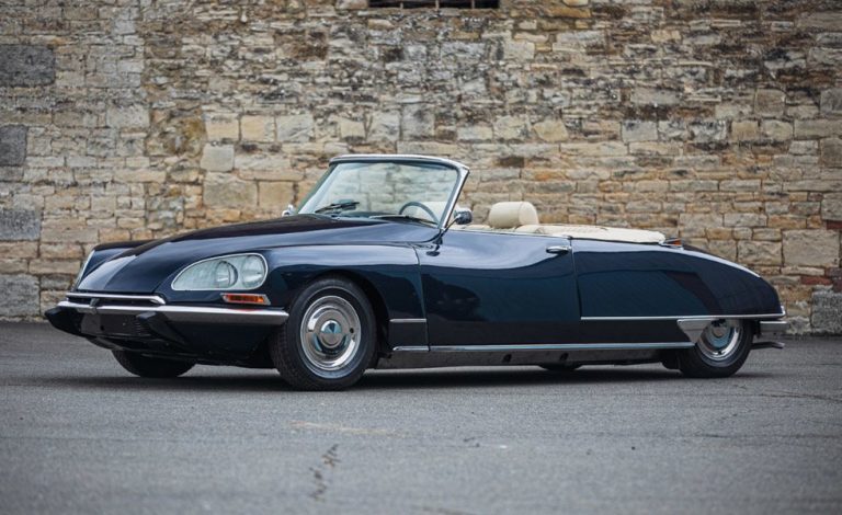 Citroën DS21 Cabrio. Esta preciosidad está buscando un nuevo hogar