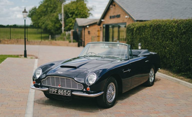Aston Martin DB6 Volante. Esta joya está buscando nuevo hogar