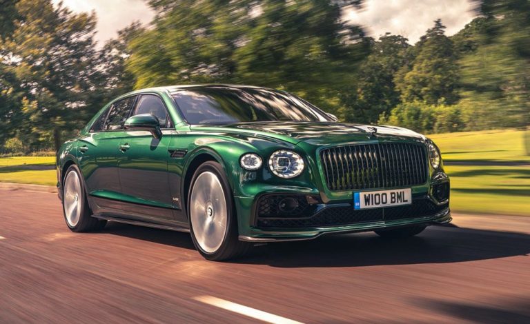 Bentley Flying Spur. La fibra de carbono le sienta fenomenal