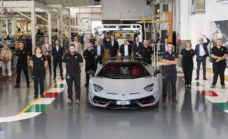 Lamborghini Aventador. Una historia que ya llega a las 10.000 unidades
