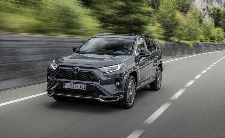 El Toyota RAV4 Plug-in Hybrid llega a Europa