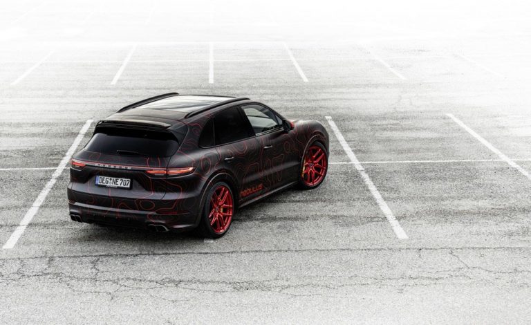 Porsche Cayenne Turbo. Nebulus le permite coquetear con los 1.000 caballos
