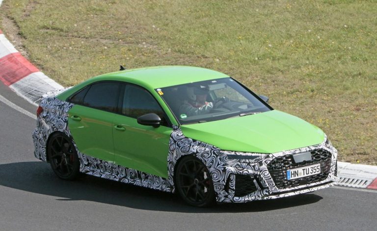Arde el infierno verde con el Audi RS3 Sedán