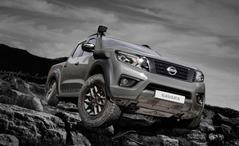 Nissan Navara AT32. Ya se vende en Reino Unido y no es nada barato