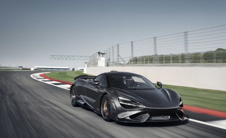 McLaren 765 LT. Capaz de dejar en evidencia al todopoderoso Senna