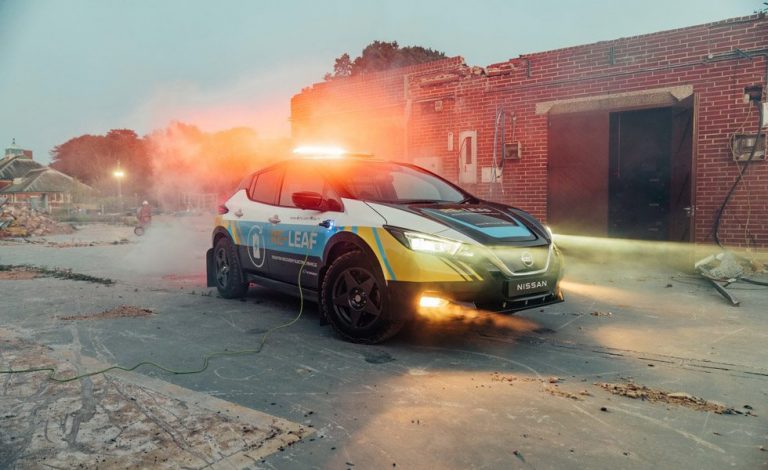 Nissan Re-Leaf. Convertido en vehículo de rescate