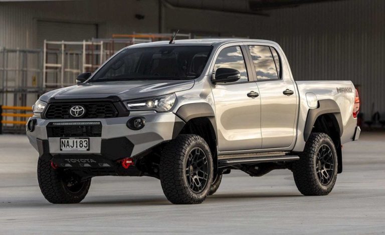 Toyota Hilux Mako. Brutal