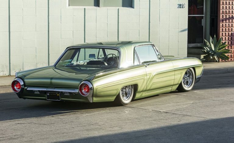 Ford Thunderbird de 1963. ¿Hubieras hecho lo mismo?