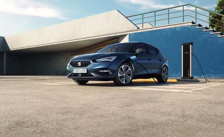 Seat León e-Hybrid. Ya está disponible el primer híbrido enchufable de la marca