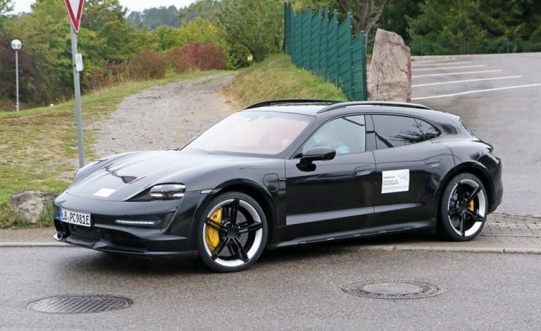 El Porsche Taycan Cross Turismo lo enseña todo