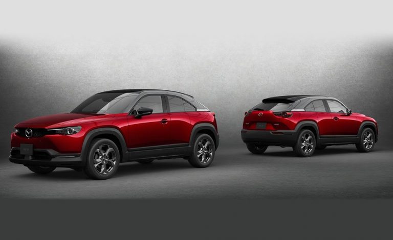 Mazda MX-30. También con una mecánica híbrida suave… en Japón