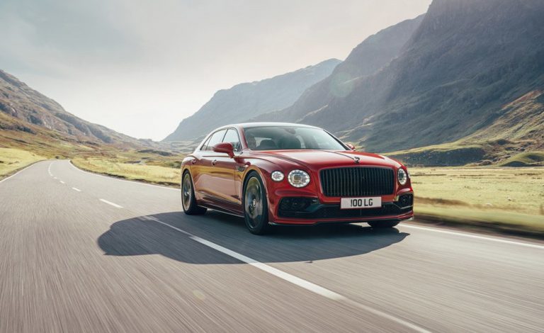Bentley Flying Spur V8. La versión de acceso tiene 550 CV