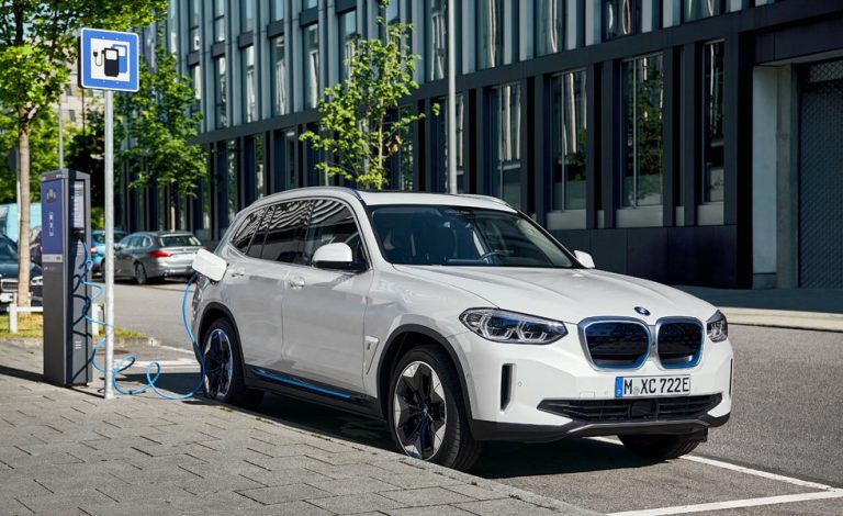 Cargar un eléctrico de BMW o Mini, más fácil