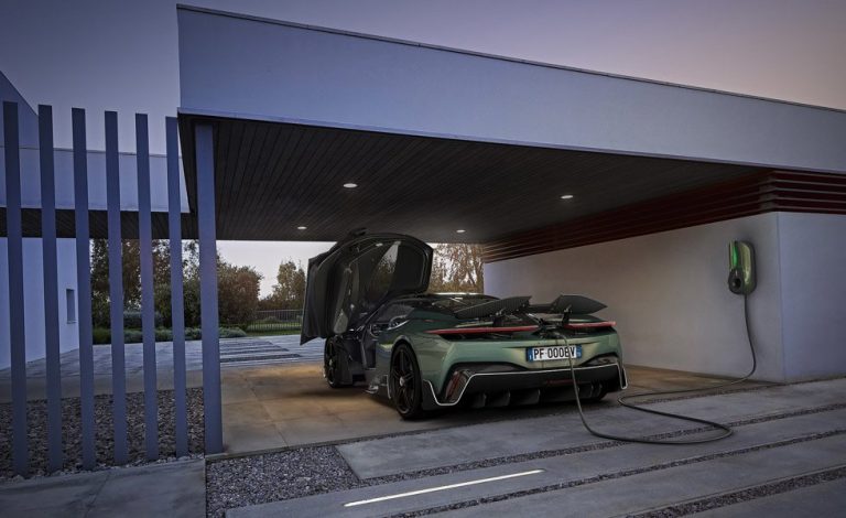 Pininfarina Battista. Tiene un Wallbox creado a su medida