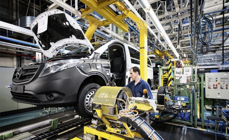 Mercedes-Benz Vito: 25 años de esta furgoneta 'made in Spain'