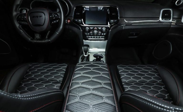 Vilner Garage mejora el interior de este Jeep Grand Cherokee SRT