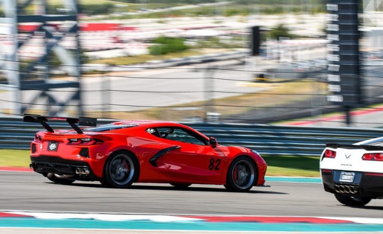 LG Motorsport hace casi de carreras tu nuevo Corvette C8