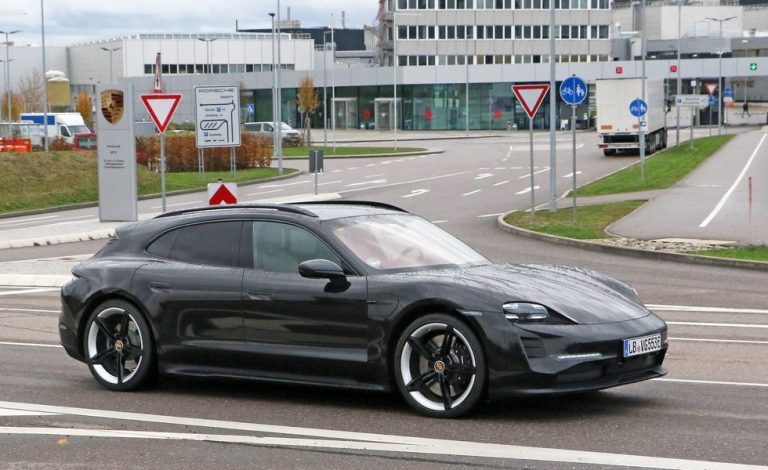 El Porsche Taycan Cross Turismo, sin camuflaje