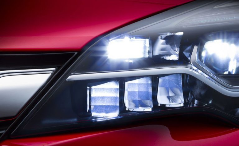 Opel Astra con LED matricial IntelliLux. Iluminación de altas prestaciones