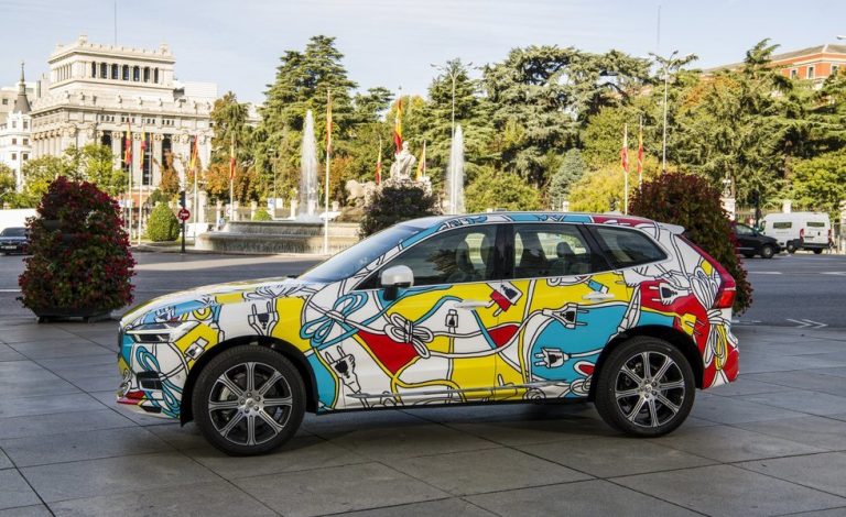 Volvo Recharge trae Las Meninas a las calles de Madrid