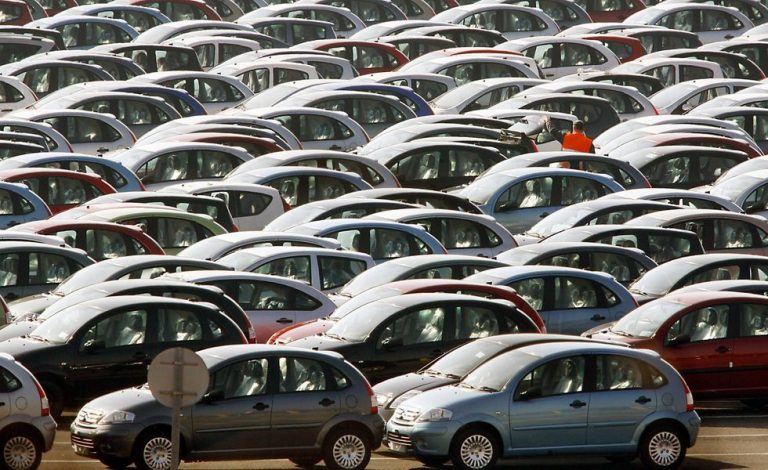 Alerta de la DGT por las excesivas bajas temporales de vehículos