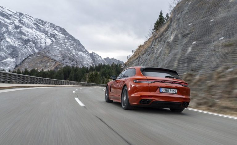 Porsche Panamera 4S E-Hybrid. Conducimos esta deportiva y eficiente berlina