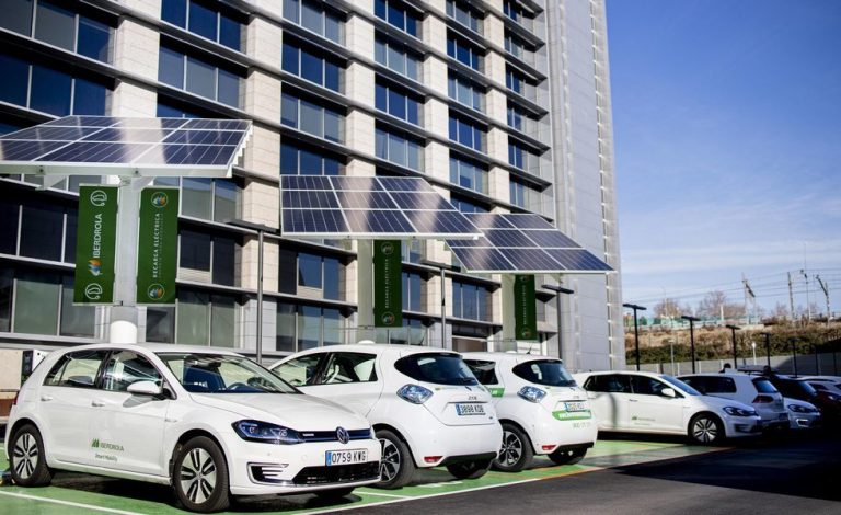 Iberdrola y el grupo BNP Paribas impulsan el renting de eléctricos