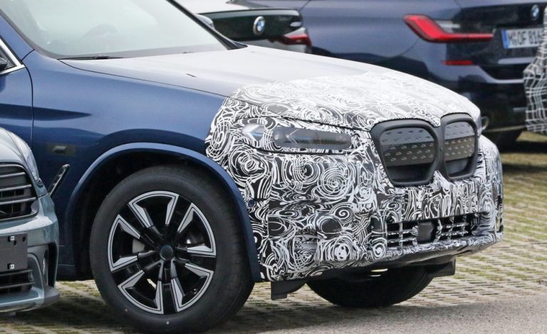 El BMW iX3 aún no ha llegado… y ya se está renovando
