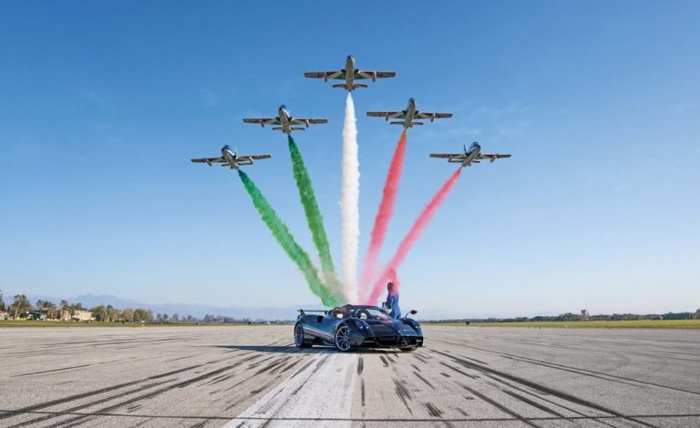 Pagani Huayra Tricolore. Celebración por todo lo alto
