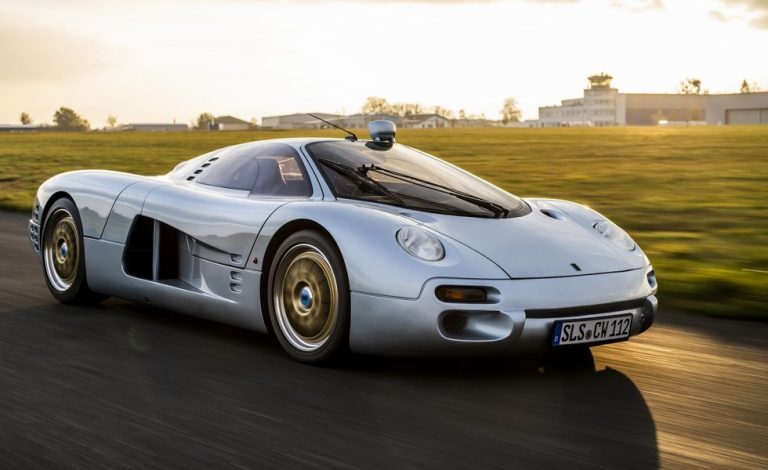Isdera Commendatore 112i. Único e inigualable