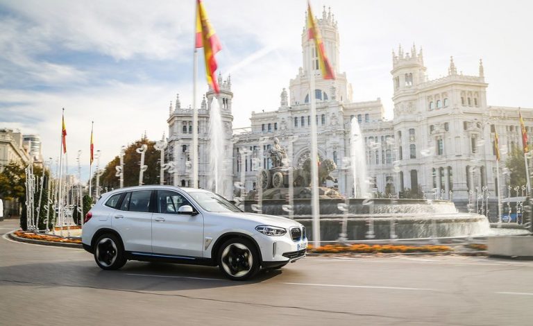 Conducimos el BMW iX3. El inicio de una nueva era