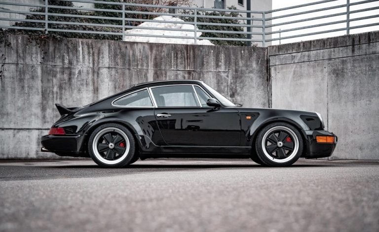 Ares Design se vuelve a salir con este Porsche 911 Turbo