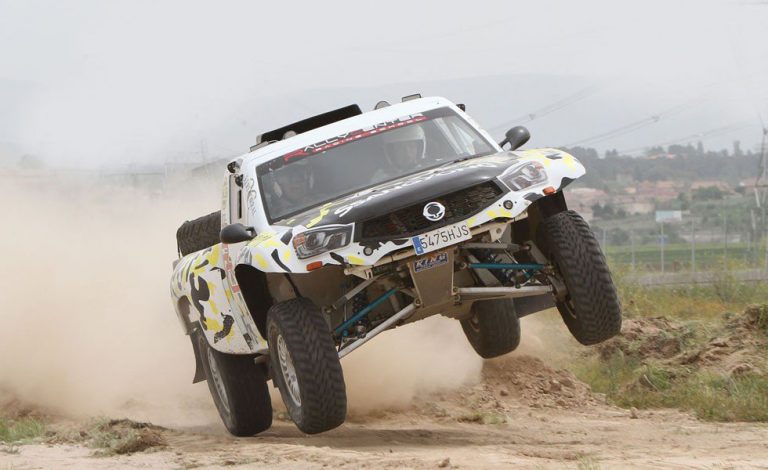 SsangYong Rally Raid. Conducimos un 'Fórmula 1' que devora caminos