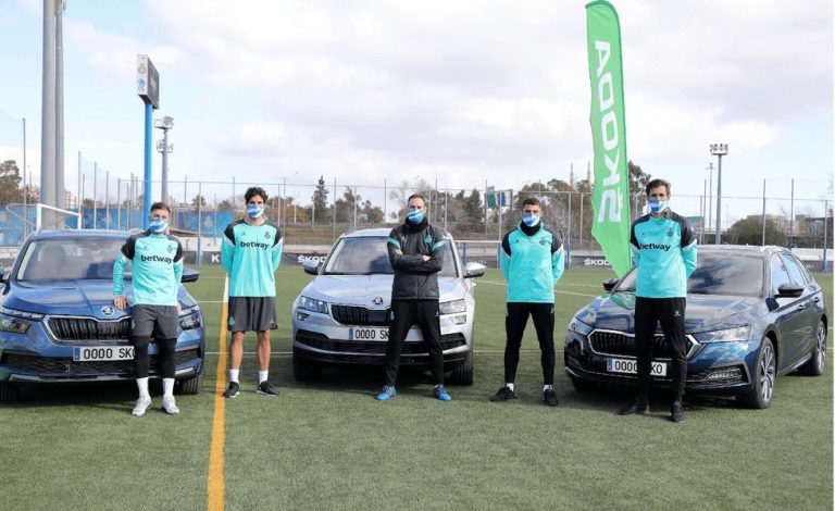 Nuevos Skoda Karoq, Octavia y Kamiq para el RCD Espanyol
