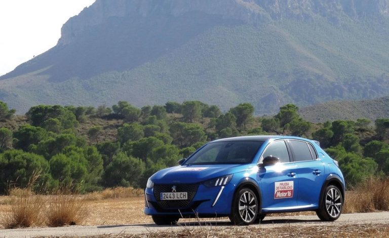 Peugeot 208 GT Line PureTech 130 EAT8. Contigo al fin del mundo