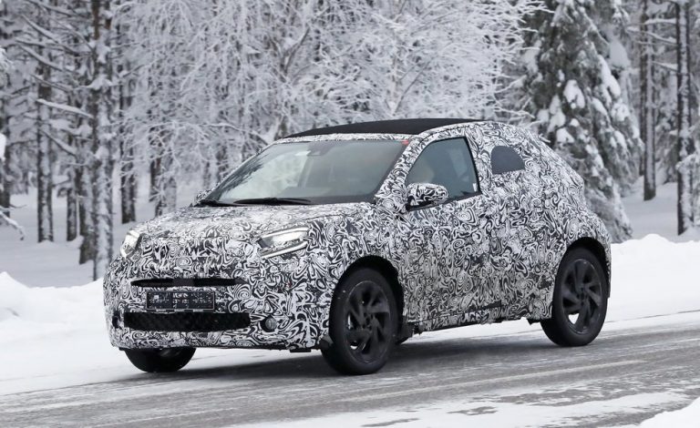 El nuevo Toyota Aygo, descubierto sobre la nieve