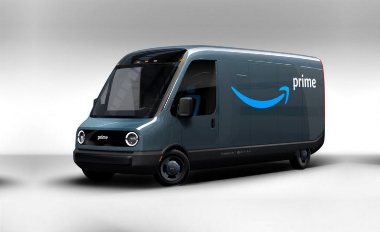 Amazon empieza a repartir en Los Ángeles con sus furgonetas Rivian eléctricas