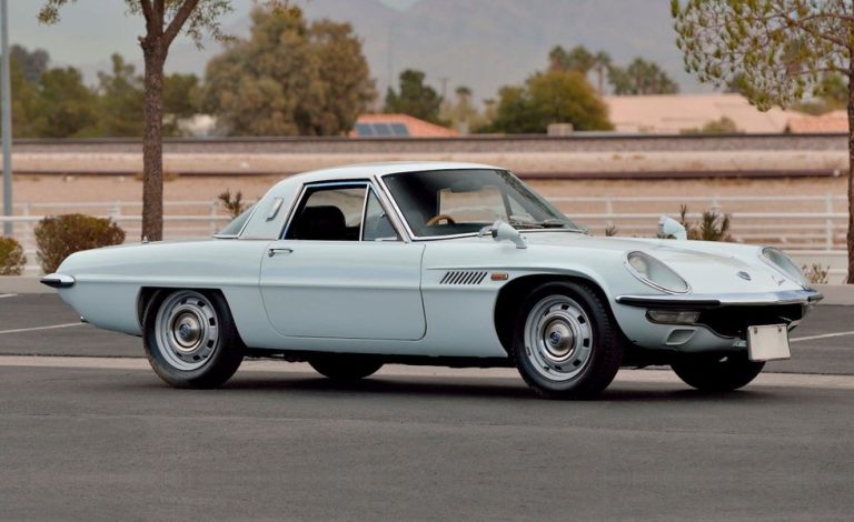 Mazda Cosmo Series II de 1970. Un clásico con todas las letras